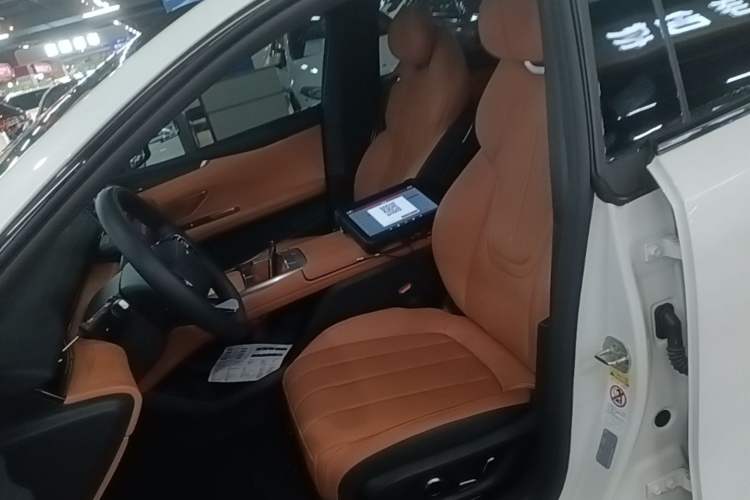 Used Deepal L07 2024 230Max Qiankun Intelligent Driving ADS SE Range-Extended Version Left Front Seat