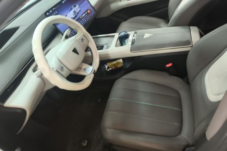 Used Deepal L07 2024 530Max Pure Electric Version Left Front Seat