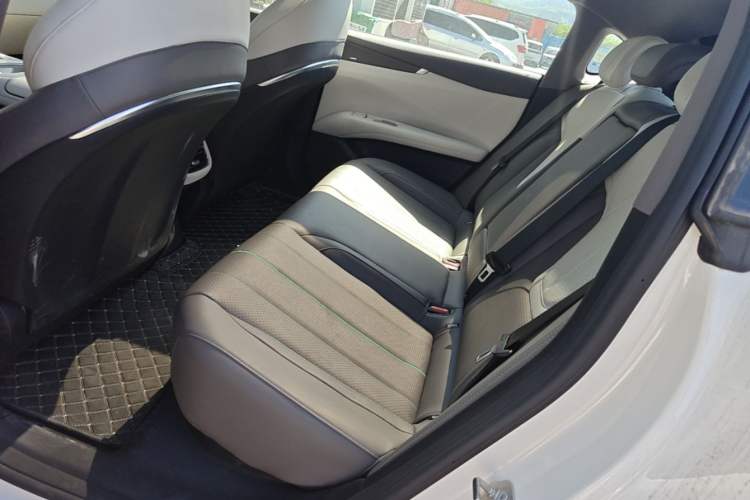 Used Deepal L07 2024 230Max Qiankun Intelligent Driving ADS SE Range-Extended Version Left Rear Seat