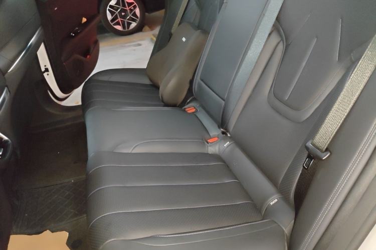 Used Deepal L07 2024 530 Max Qiankun Intelligent Driving ADS SE Pure Electric Version Left Rear Seat