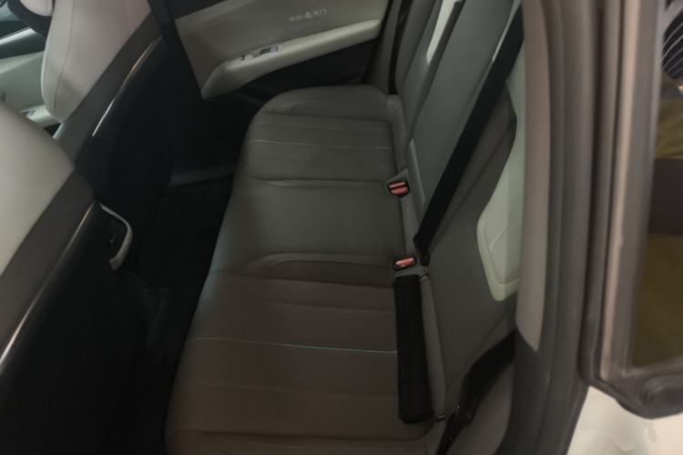 Used Deepal L07 2024 530Max Pure Electric Version Left Rear Seat