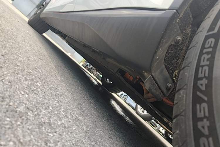 Used Deepal L07 2024 230Max Qiankun Intelligent Driving ADS SE Range-Extended Version Left Side Sill