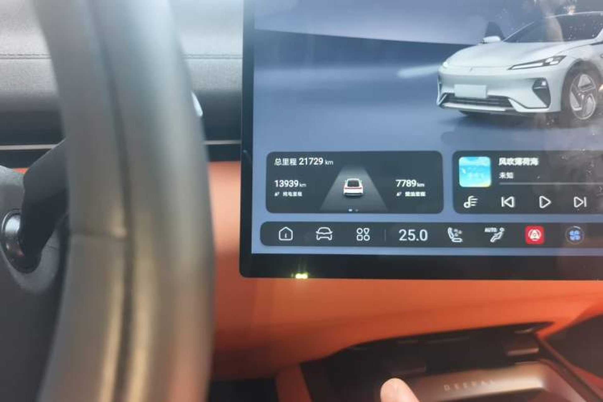 Used Deepal L07 2024 230Max Qiankun Intelligent Driving ADS SE Range-Extended Version Odometer Close Up