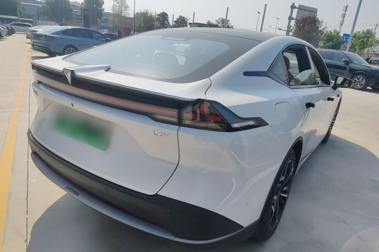Used Deepal L07 2024 230Max Qiankun Intelligent Driving ADS SE Range-Extended Version Rear Right 45 Deg