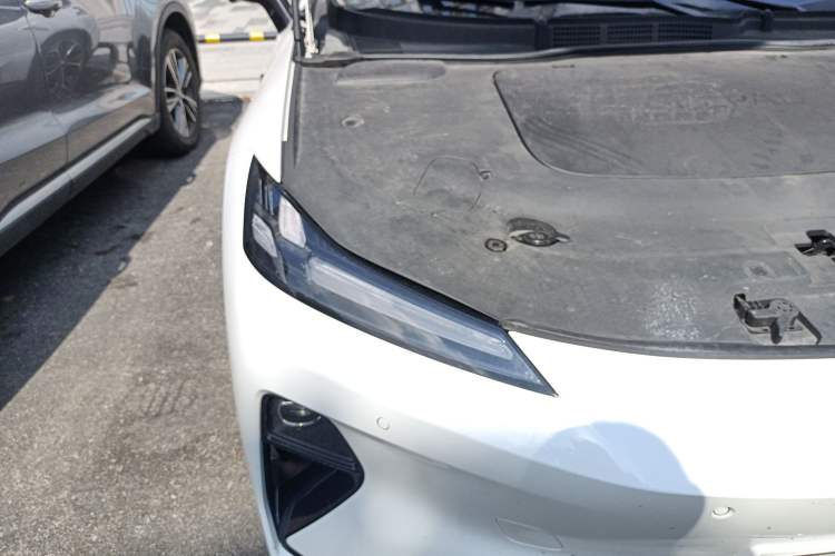 Used Deepal L07 2024 230Max Qiankun Intelligent Driving ADS SE Range-Extended Version Right Front Headlight