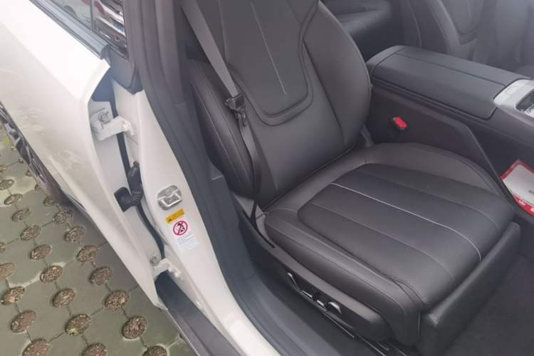 Used Deepal L07 2024 230Max Range-Extended Version Right Front Seat