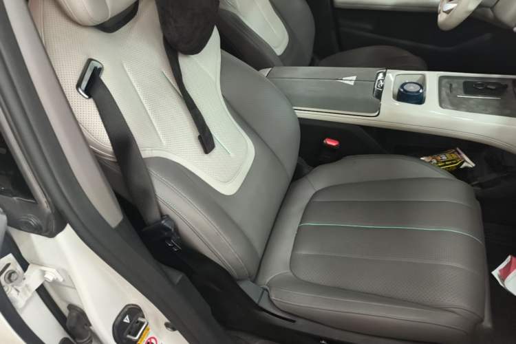 Used Deepal L07 2024 530Max Pure Electric Version Right Front Seat