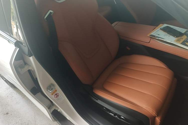 Used Deepal L07 2024 230Max Qiankun Intelligent Driving ADS SE Range-Extended Version Right Front Seat