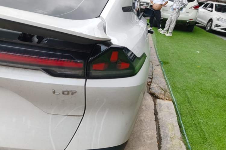 Used Deepal L07 2024 230Max Range-Extended Version Right Rear Taillight