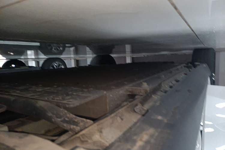 Used Deepal L07 2024 530Max Pure Electric Version Right Side Sill