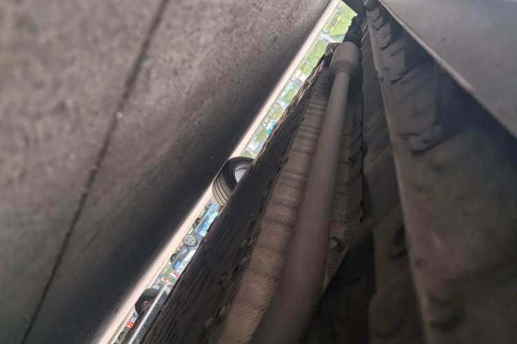 Used Deepal L07 2024 300Max Extended-Range Version Right Side Sill