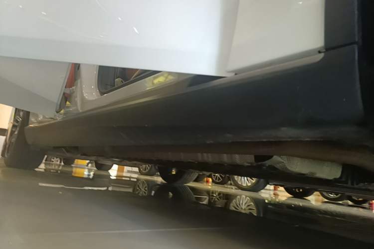 Used Deepal L07 2024 230Max Qiankun Intelligent Driving ADS SE Range-Extended Version Right Side Sill