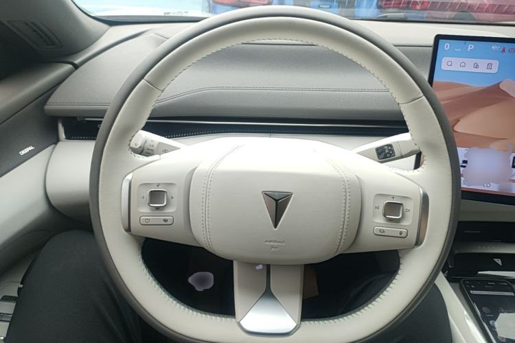 Used Deepal L07 2024 230Max Range-Extended Version Steering Wheel