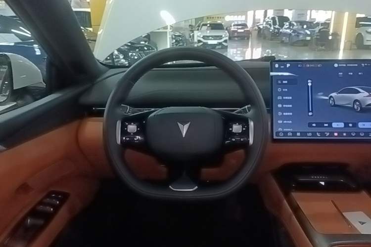 Used Deepal L07 2024 230Max Qiankun Intelligent Driving ADS SE Range-Extended Version Steering Wheel