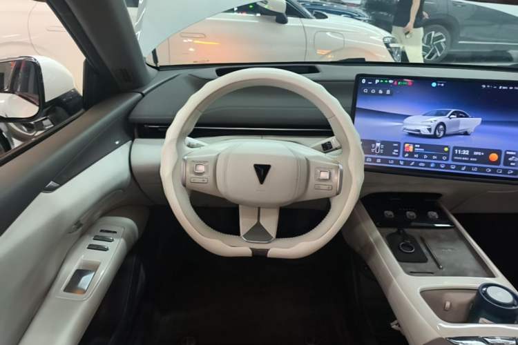 Used Deepal L07 2024 530Max Pure Electric Version Steering Wheel