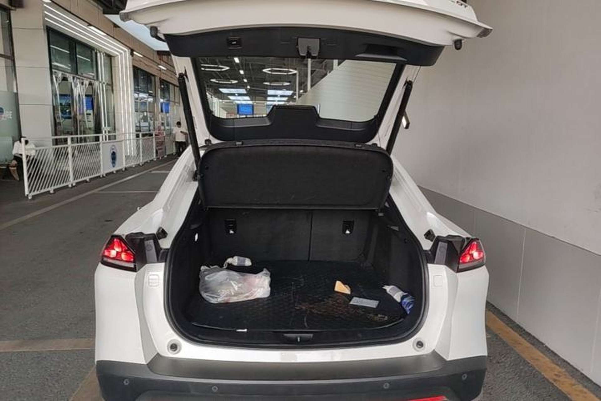 Used Deepal L07 2024 530Max Pure Electric Version Trunk