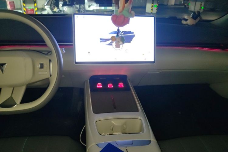 Used Deepal L07 2025 230 Ultra with DeepBlue Intelligent Driving AD PRO Extended-Range Version Audio And AC Panel