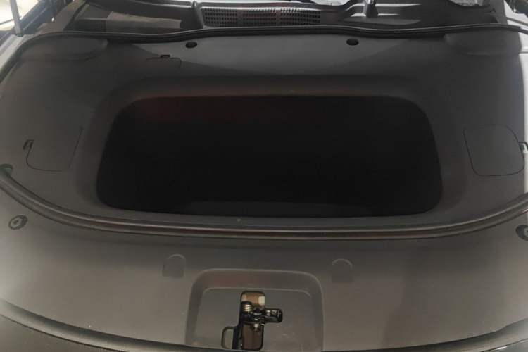 Used Deepal L07 2025 530 Ultra Qiankun Intelligent Driving ADS SE Pure Electric Version Engine Bay