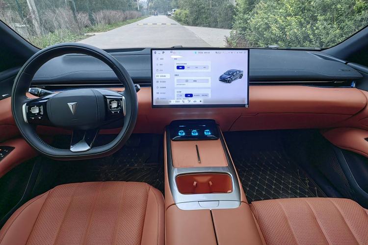 Used Deepal L07 2025 300Ultra with DeepBlue Intelligent Driving AD PRO Extended-Range Version Interior 1