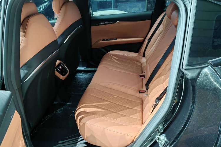Used Deepal L07 2025 300Ultra with DeepBlue Intelligent Driving AD PRO Extended-Range Version Interior 6