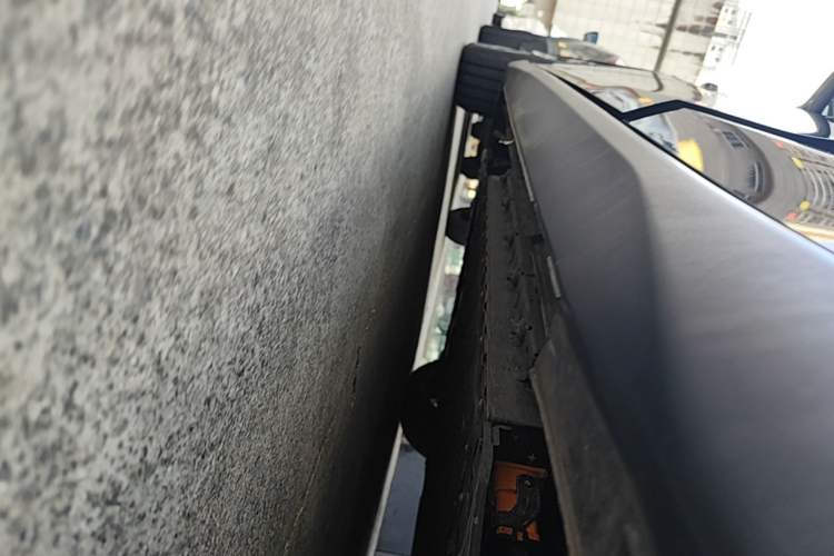 Used Deepal L07 2025 230 Ultra with DeepBlue Intelligent Driving AD PRO Extended-Range Version Left Side Sill