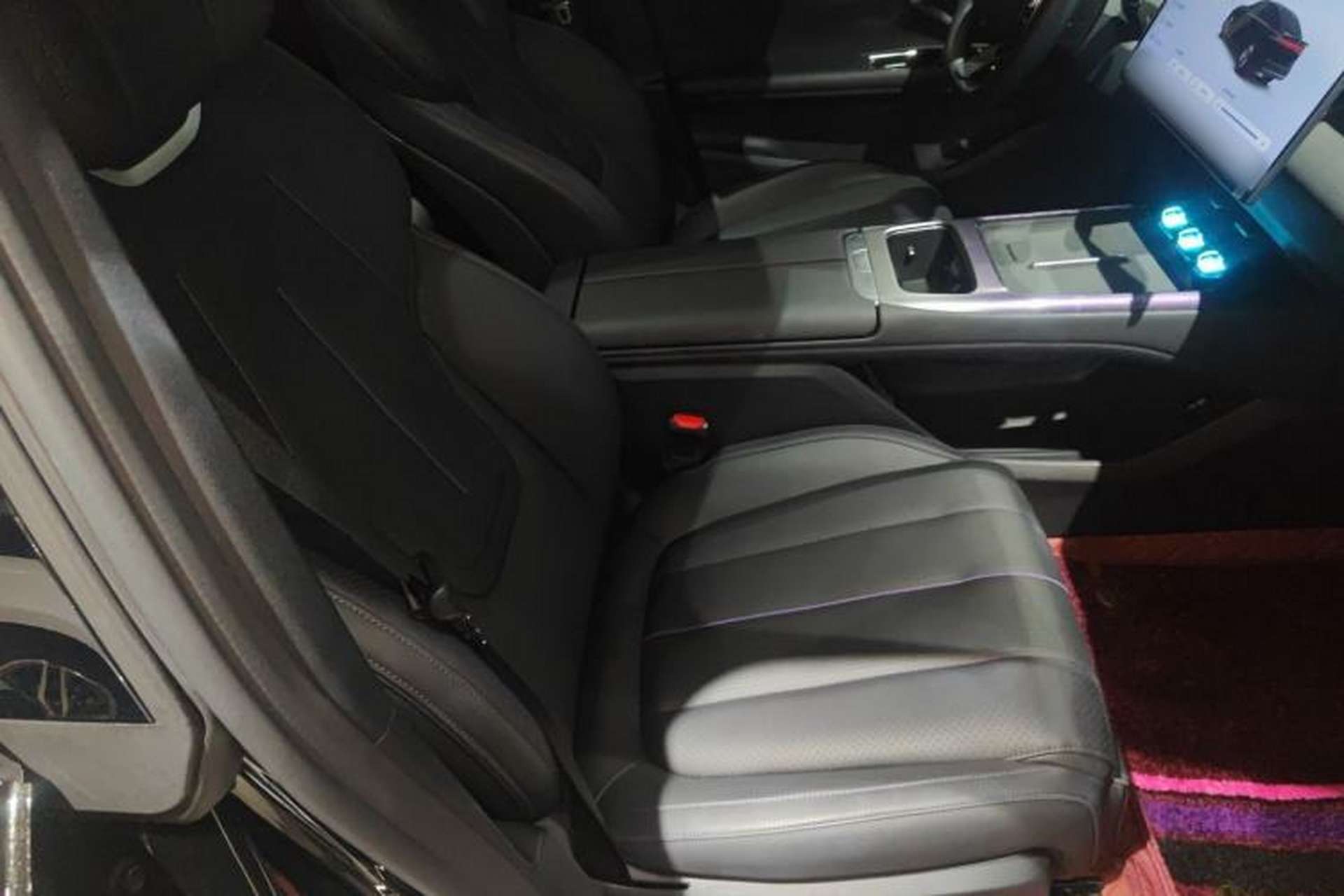 Used Deepal L07 2025 530 Ultra Qiankun Intelligent Driving ADS SE Pure Electric Version Right Front Seat