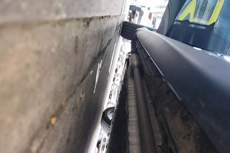 Used Deepal L07 2025 230 Ultra with DeepBlue Intelligent Driving AD PRO Extended-Range Version Right Side Sill