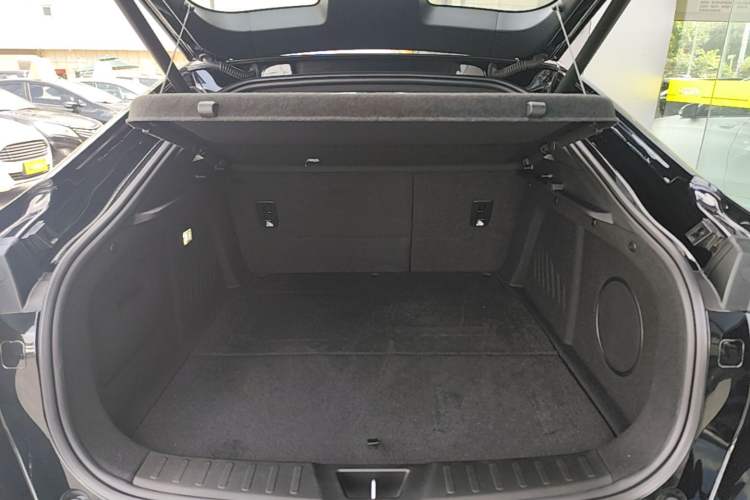 Used Deepal L07 2025 230 Ultra with DeepBlue Intelligent Driving AD PRO Extended-Range Version Trunk