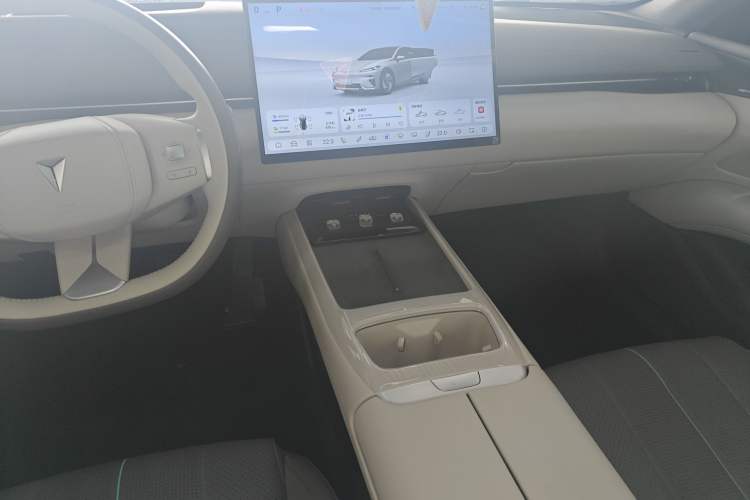 Used Deepal L07 2025 230 Ultra Qiankun Intelligent Driving ADS SE Range-Extended Version Audio And AC Panel