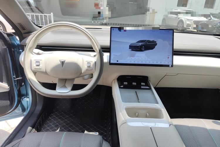 Used Deepal L07 2025 230 Ultra Qiankun Intelligent Driving ADS SE Range-Extended Version Center Console