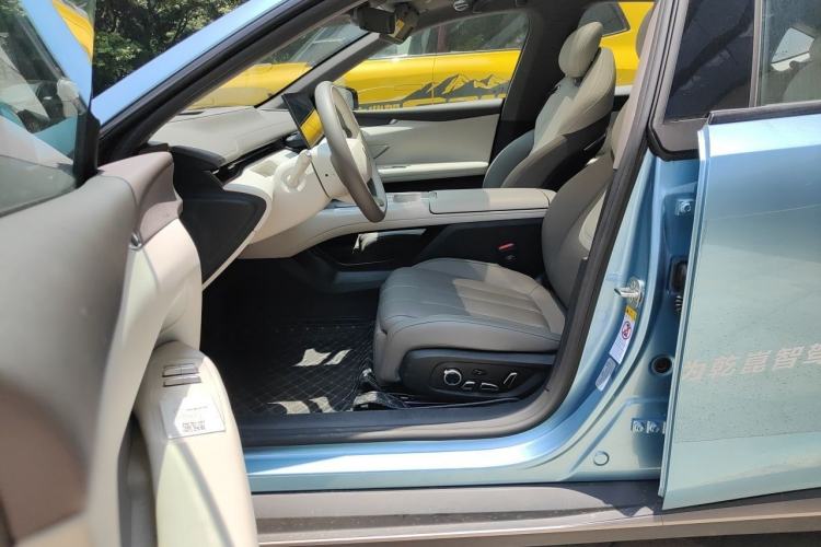 Used Deepal L07 2025 230 Ultra Qiankun Intelligent Driving ADS SE Range-Extended Version Driver Seat