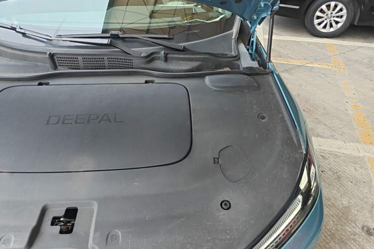 Used Deepal L07 2025 230 Ultra Qiankun Intelligent Driving ADS SE Range-Extended Version Engine Bay Left