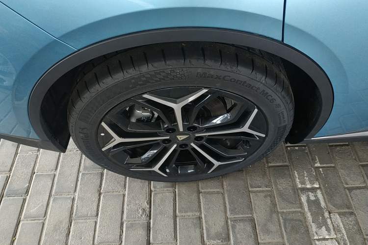Used Deepal L07 2025 230 Ultra Qiankun Intelligent Driving ADS SE Range-Extended Version Exterior 8