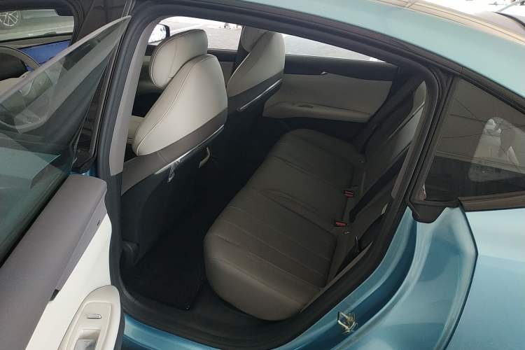 Used Deepal L07 2025 230 Ultra Qiankun Intelligent Driving ADS SE Range-Extended Version Interior 4