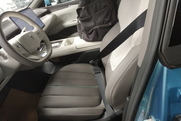 Used Deepal L07 2025 230Max Deep Blue Intelligent Driving AD PRO Range-Extended Version Left Front Seat