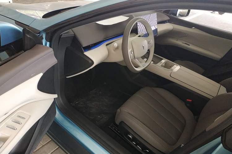 Used Deepal L07 2025 230 Ultra Qiankun Intelligent Driving ADS SE Range-Extended Version Left Front Seat