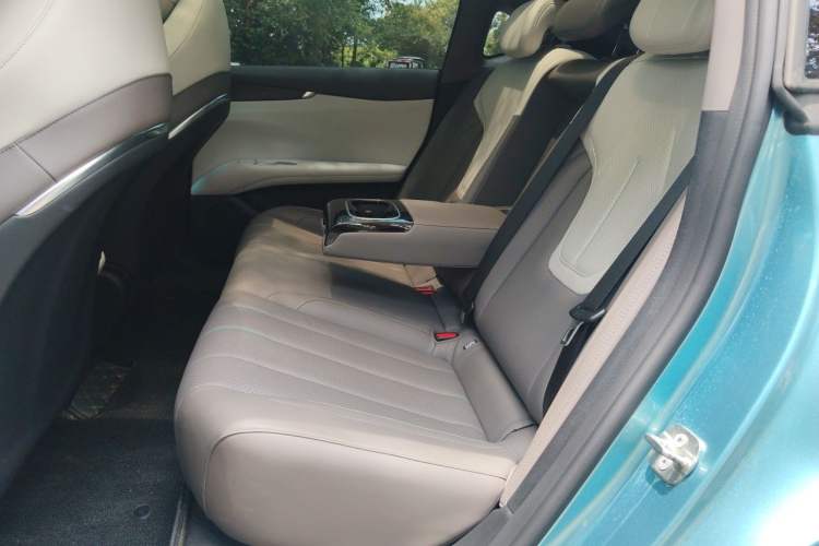 Used Deepal L07 2025 230 Ultra Qiankun Intelligent Driving ADS SE Range-Extended Version Left Rear Seat