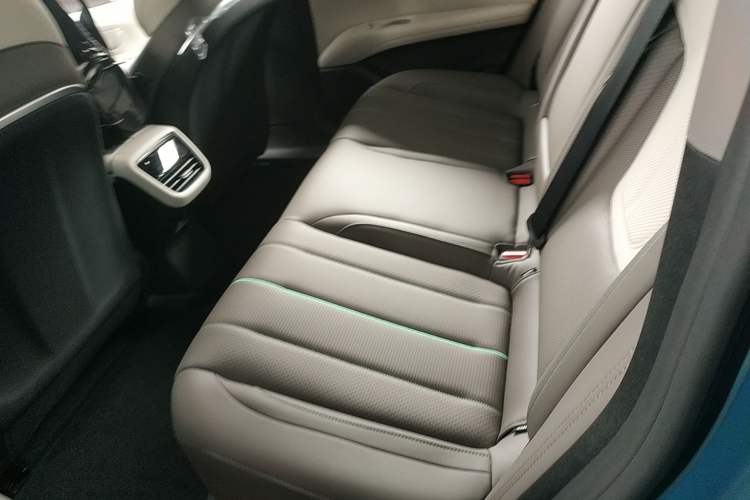 Used Deepal L07 2025 230Max Deep Blue Intelligent Driving AD PRO Range-Extended Version Left Rear Seat