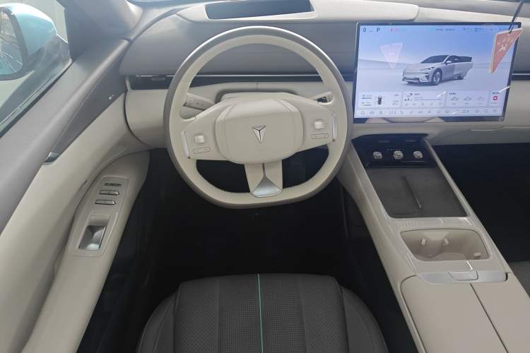 Used Deepal L07 2025 230 Ultra Qiankun Intelligent Driving ADS SE Range-Extended Version Steering Wheel