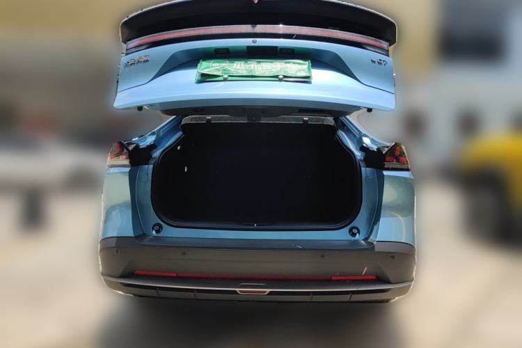 Used Deepal L07 2025 230 Ultra Qiankun Intelligent Driving ADS SE Range-Extended Version Trunk