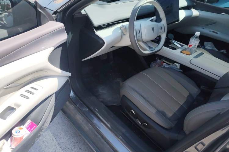 Used Deepal L07 2025 530 Ultra DeepBlue Intelligent Driving AD PRO Pure-Electric Version Driver Seat