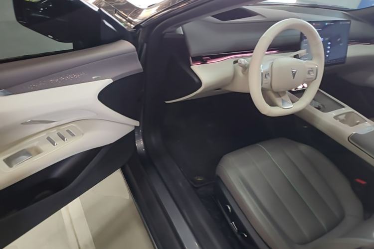 Used Deepal L07 2025 530 Ultra DeepBlue Intelligent Driving AD PRO Pure-Electric Version Driver Seat