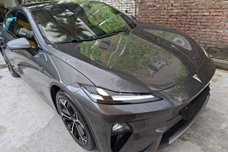Used Deepal L07 2025 300Ultra Qiankun Intelligent Driving ADS SE Range-Extended Version Exterior 1