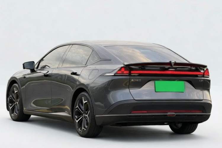 Used Deepal L07 2025 300Ultra Qiankun Intelligent Driving ADS SE Range-Extended Version Exterior 9