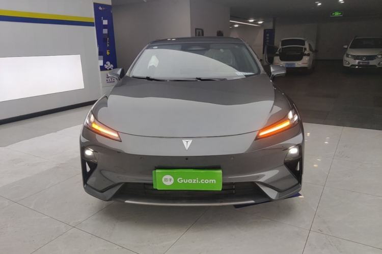 Used Deepal L07 2025 230 Ultra with DeepBlue Intelligent Driving AD PRO Extended-Range Version Front
