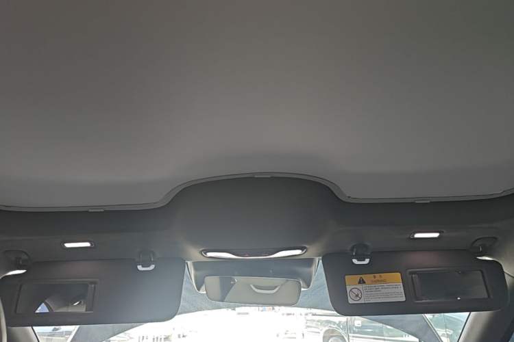 Used Deepal L07 2025 230 Ultra with DeepBlue Intelligent Driving AD PRO Extended-Range Version Headliner