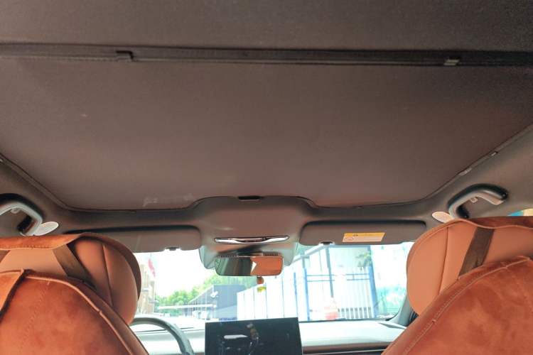 Used Deepal L07 2025 530 Ultra Qiankun Intelligent Driving ADS SE Pure Electric Version Headliner