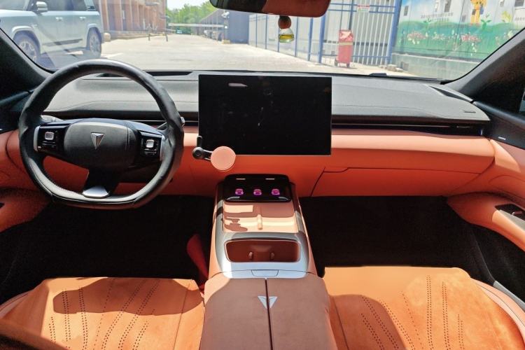 Used Deepal L07 2025 530 Ultra Qiankun Intelligent Driving ADS SE Pure Electric Version Interior 2