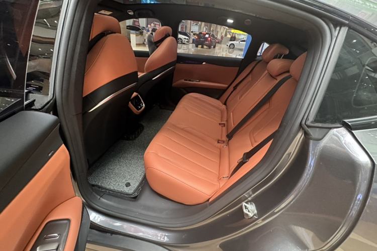 Used Deepal L07 2025 530 Ultra Qiankun Intelligent Driving ADS SE Pure Electric Version Interior 5