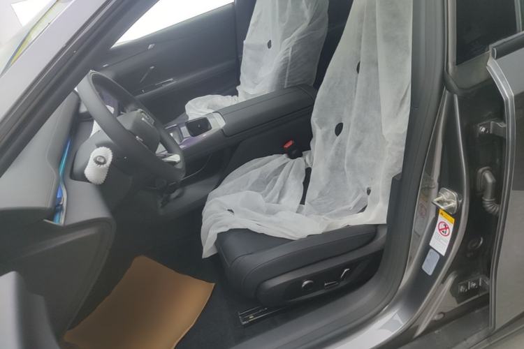 Used Deepal L07 2025 230 Ultra with DeepBlue Intelligent Driving AD PRO Extended-Range Version Left Front Seat